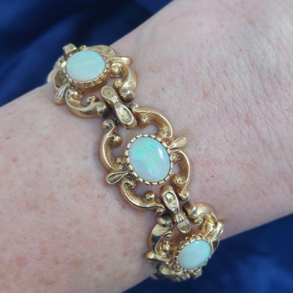 Vintage 10ct Opal and Gold Bracelet