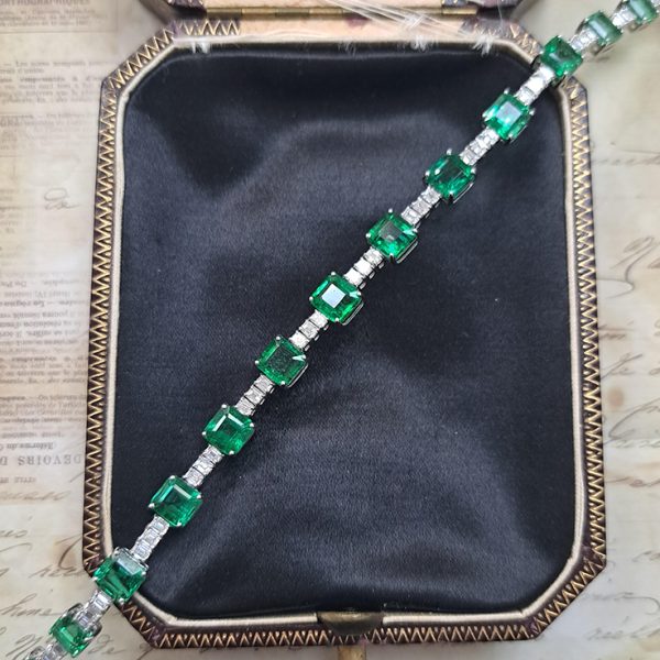 11.42ct Octagonal Cut Emerald and Baguette Diamond Line Bracelet