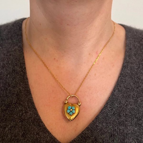 Victorian Antique Victorian Turquoise and 15ct Gold Heart Padlock Pendant