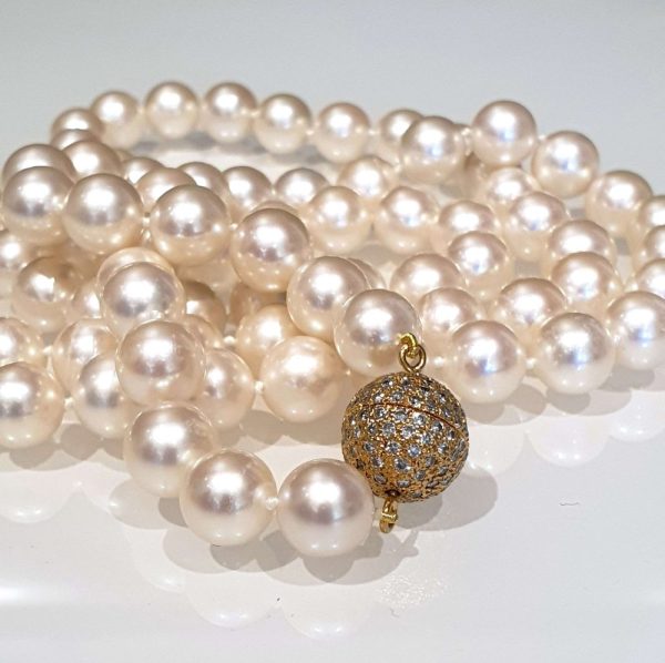 Vintage Akoya Pearl Necklace with Diamond Ball Clasp, London 1978