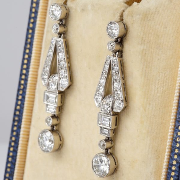 Art Deco Old Cut Diamond Drop Earrings in Platinum, 3.60 carats