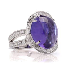 16ct Cabochon Tanzanite and Baguette Diamond Cluster Ring
