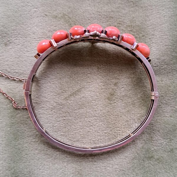 Antique Coral Bangle Bracelet with Pearls in 800