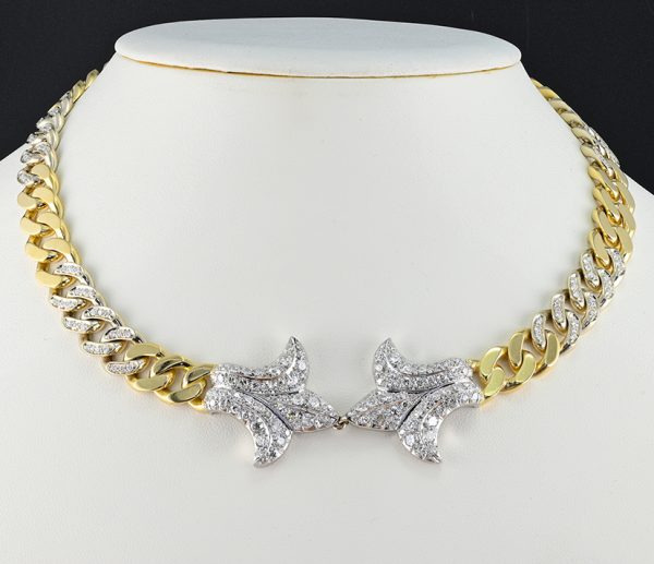 Vintage Italian 1940s Retro Diamond Set Gold and Platinum Curb Link Necklace with Fleur de Lys, 13.30 carat total