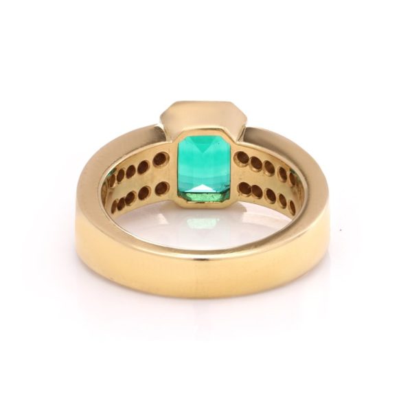 Vintage Certified 1.80ct Natural No Oil Colombian Emerald and Diamond Engagement Ring in 18ct Yellow Gold