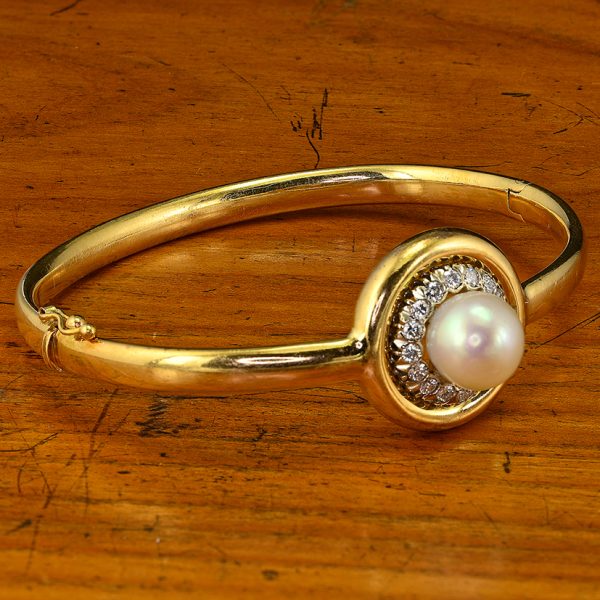 Vintage Late Art Deco South Sea Pearl and Diamond Cluster 18ct Yellow Gold Bangle Bracelet