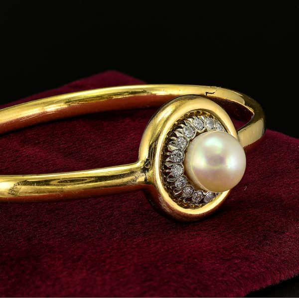 Vintage Late Art Deco South Sea Pearl and Diamond Cluster 18ct Yellow Gold Bangle Bracelet