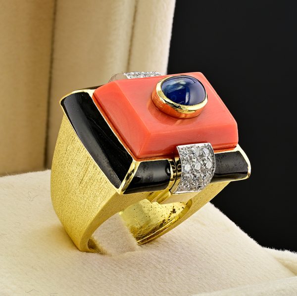 Vintage David Webb Coral Sapphire Enamel Diamond Gold Cocktail Ring