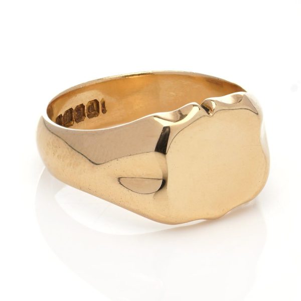 Vintage 18ct Yellow Gold Signet Ring with Blank Cartouche left for engraving. Made in England, London, Circa 1959