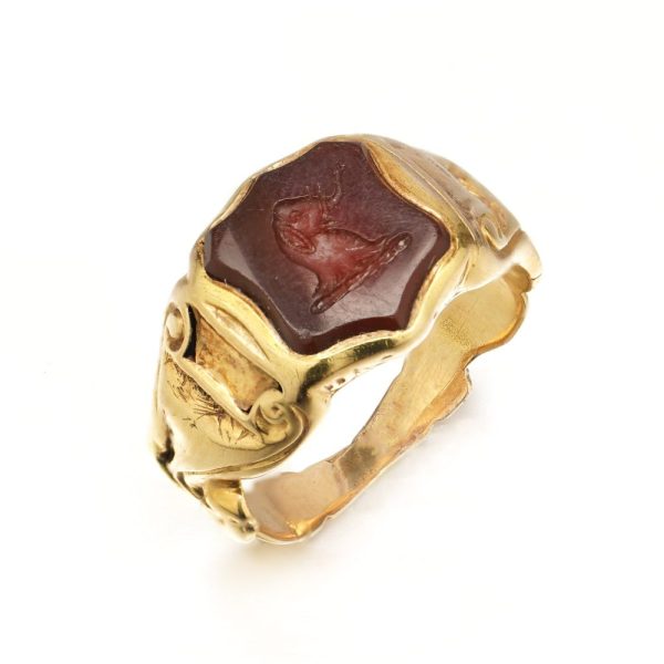 Antique Carnelian Intaglio and 18ct Yellow Gold Signet Ring with carved crest of arms depicting an elephant