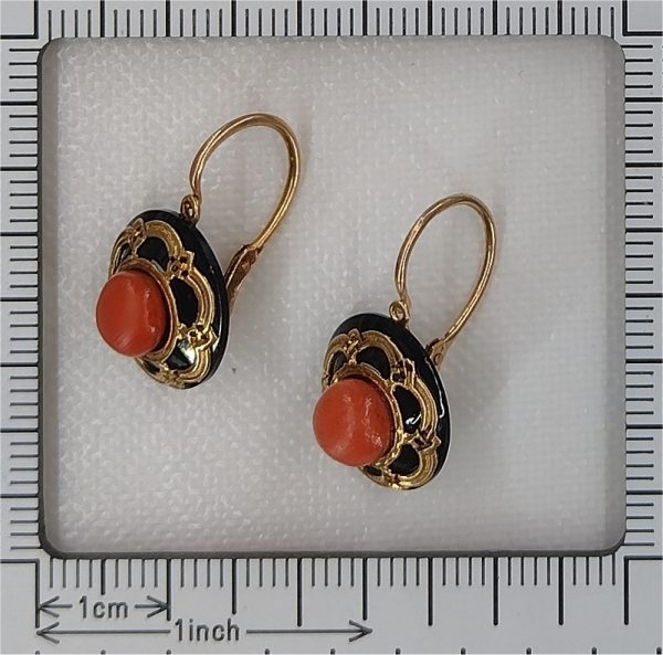 Early Victorian Antique Coral Onyx and Gold Earrings