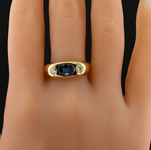 Vintage 1.20ct Sapphire and Diamond Trilogy Band Ring in 18ct Yellow Gold Unisex Ring