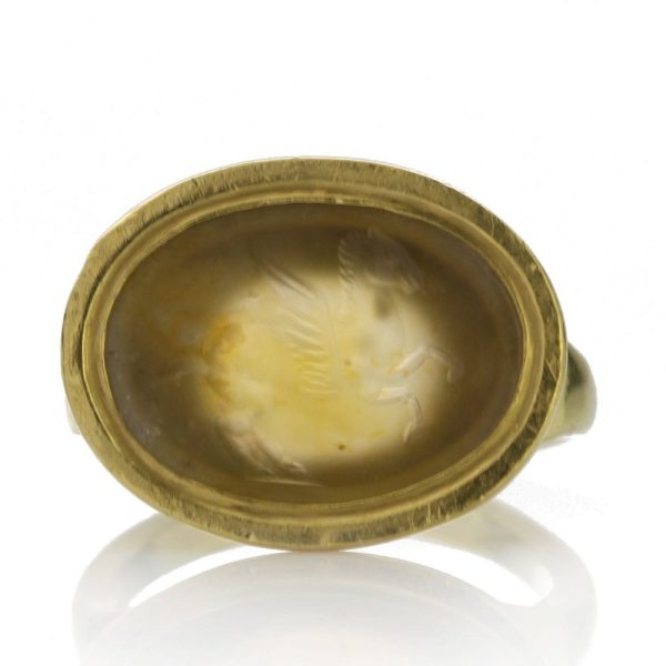 Ancient Roman Agate Intaglio of Pegasus in Vintage Gold Ring, Circa 200 BC Ancient Roman agate intaglio of Pegasus in vintage 1980s 18ct yellow gold ring