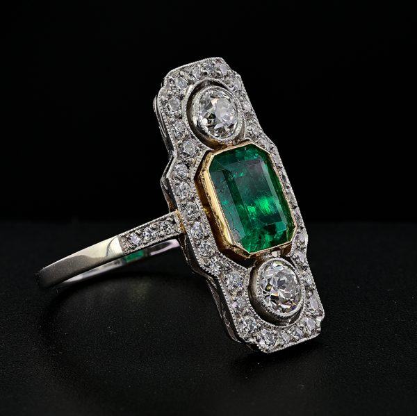 Art Deco 1.32ct Colombian Emerald and Diamond Three Stone Plaque Ring in Platinum