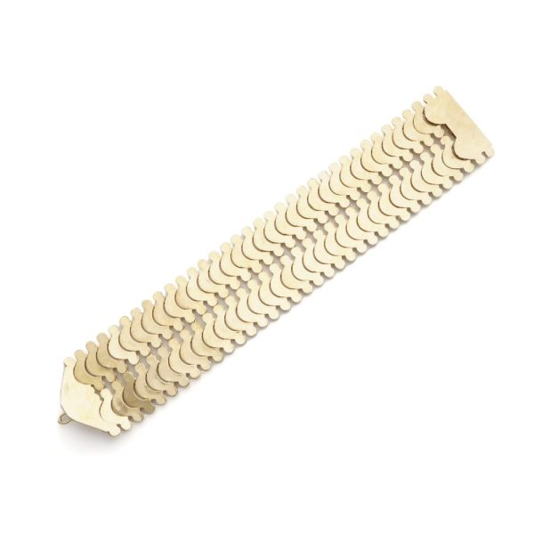 Vintage Retro 18ct Yellow Gold Wide Cuff Bracelet composed of double chevron links. Circa 1940s-1960s