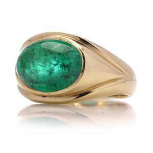 Vintage 3.95 Carat Cabochon Emerald Dome Ring set in 18 Carat Yellow Gold