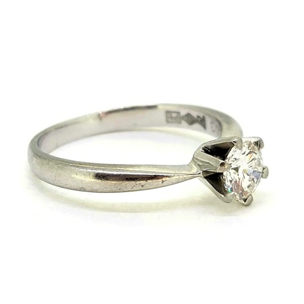 Single Stone 0.50ct Diamond Solitaire Engagement Ring in Platinum
