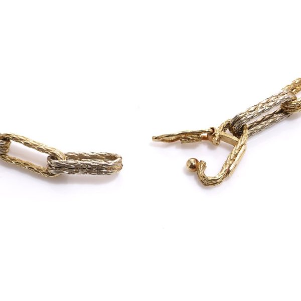 Link chain bracelet in gold