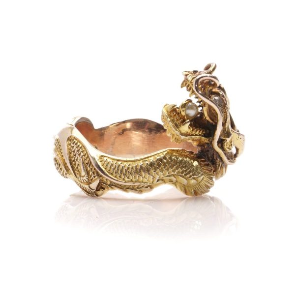 Chinese gold men's dragon ring set with diamond and pearl.