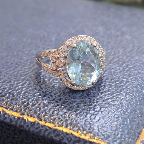4.63ct Oval Aquamarine and Diamond Cluster Dress Ring