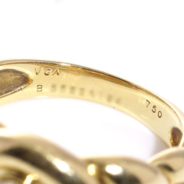 Van Cleef & Arpels Braid Design Ring In 18 Carat Yellow Gold