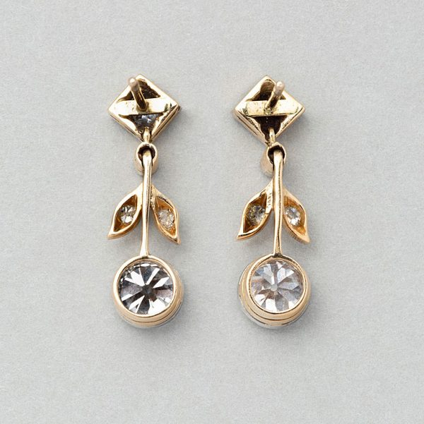 Antique Edwardian 1.75ct Old Cut Diamond Drop Earrings in platinum and yellow gold