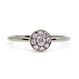 Vintage diamond cluster ring in white gold.