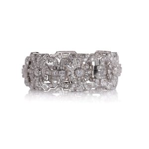 Art Deco Platinum 17.80 Carats Of Diamonds Floral Design Link Bracelet