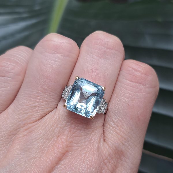 Vintage 8ct Square Octagonal Cut Aquamarine and Diamond Dress Ring in 18ct White Gold