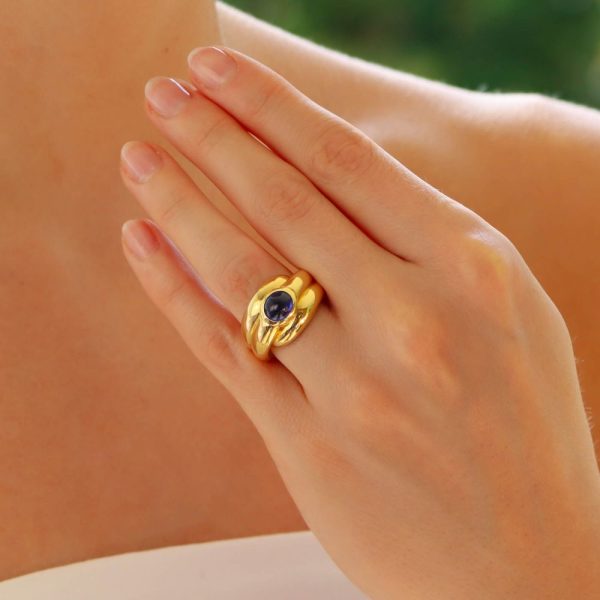 Vintage French sapphire bombé ring set in yellow gold