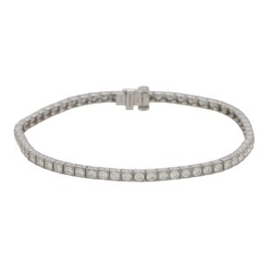 Contemporary 2.52 Carat Diamond Line Tennis Bracelet In Platinum