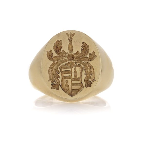 Vintage 18ct Yellow Gold Signet Ring with Coat of Arms. Made in England, London, 1991