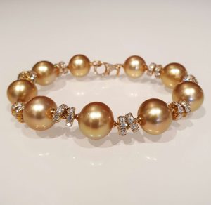 Golden South Sea Pearl Bracelet with Diamonds