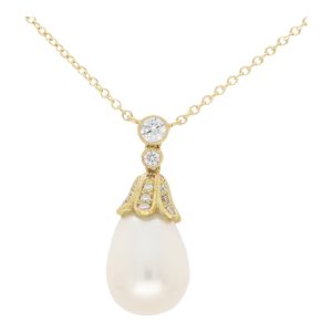 Contemporary Pearl and Diamond Pendant Necklace in Yellow Gold