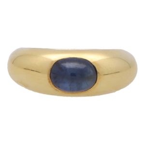 Vintage sapphire gypsy set chunky ring set in yellow gold.