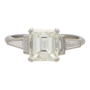 Art Deco Inspired GIA Certified 2.20 Carat Diamond Ring In Platinum