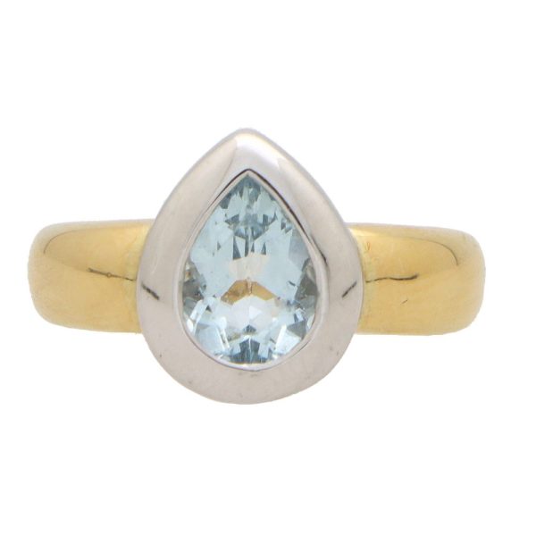 Vintage aquamarine ring in yellow and white gold.