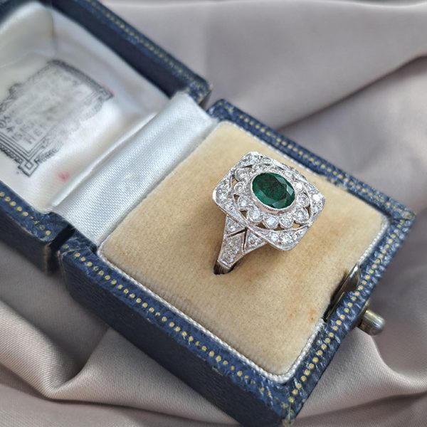 0.92ct Oval Emerald and Diamond Cluster Dress Ring