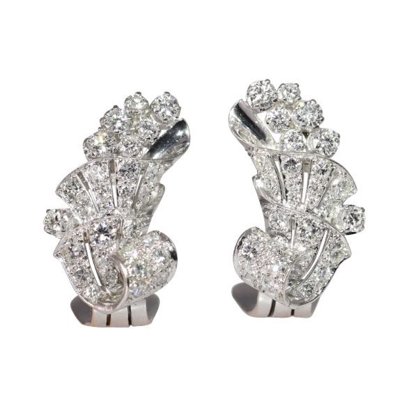 Art Deco Inspired Vintage 3.30ct Diamond Cluster Clip Earrings in Platinum Circa 1950s