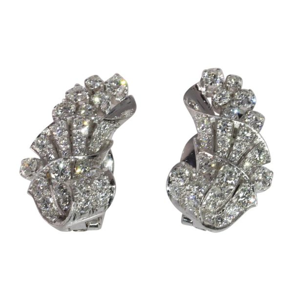 Art Deco Inspired Vintage 3.30ct Diamond Cluster Clip Earrings in Platinum Circa 1950s