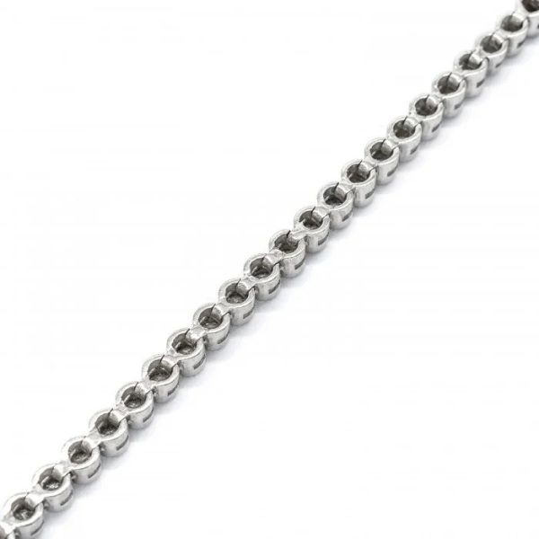 Modern 1.92ct Diamond Line Tennis Bracelet in Platinum