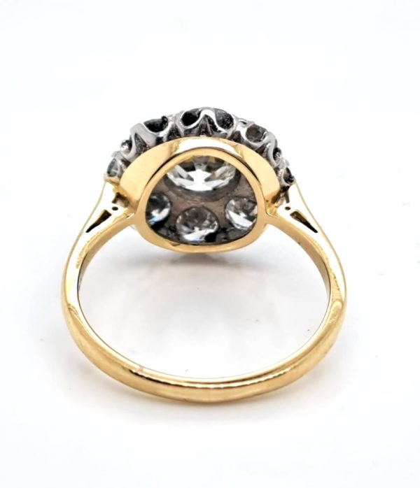 Diamond cluster ring back