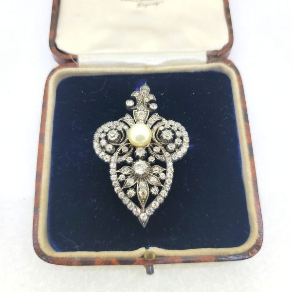 Victorian Antique Natural Pearl and Old Mine Cut Diamond Pendant come Brooch