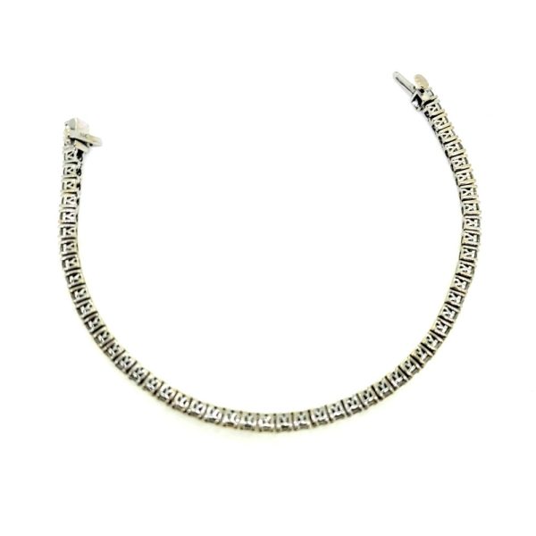 5.40ct Diamond Line Tennis Bracelet in 18ct White Gold, 5.40 carats