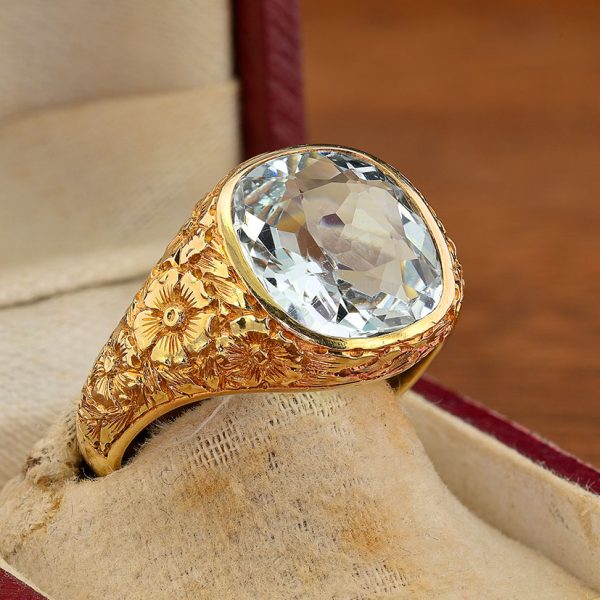 Art Nouveau 7ct Cushion Cut Natural Aquamarine Solitaire Unisex Signet Ring in 18ct Yellow Gold with fine carved flower motifs