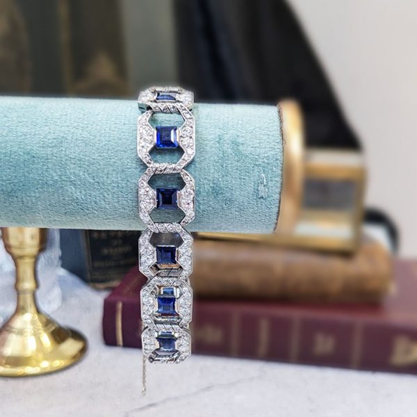 Art Deco French 8.64ct Trap Cut Sapphire and 8.40ct Old Cut Diamond Bracelet in Platinum