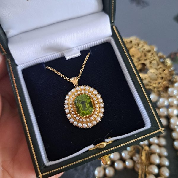 Antique 3.50ct Peridot and Pearl Cluster Pendant, Circa 1830