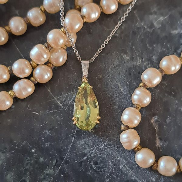 3.82ct Pear Cut Yellow Green Sapphire and Trapeze Cut Diamond Pendant Necklace