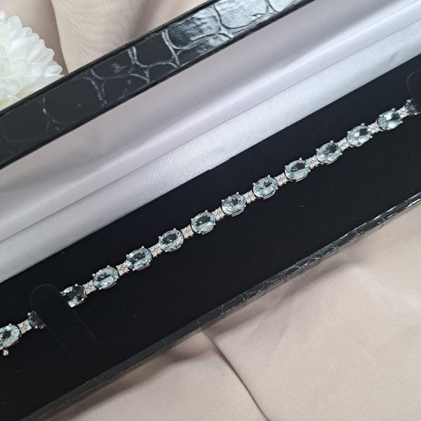 16.42ct Oval Cut Aquamarine and Diamond Line Bracelet