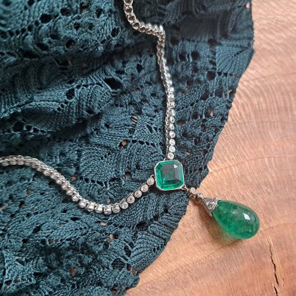 Art Deco 8ct Pear Teardrop Cabochon Emerald Pendant and Diamond Long Line Necklace in Platinum